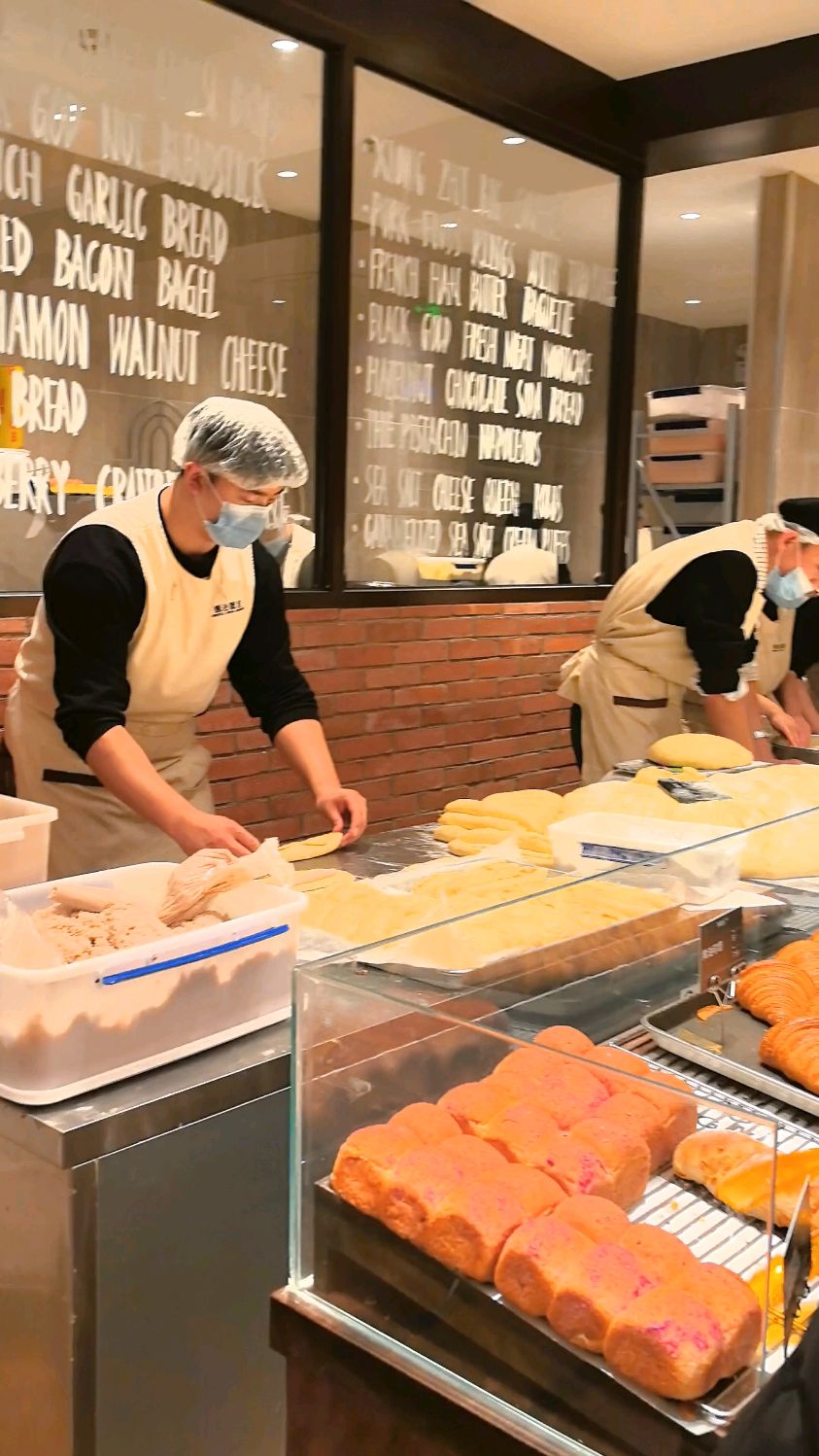 新店开业优惠好实惠!手作面包很放心!