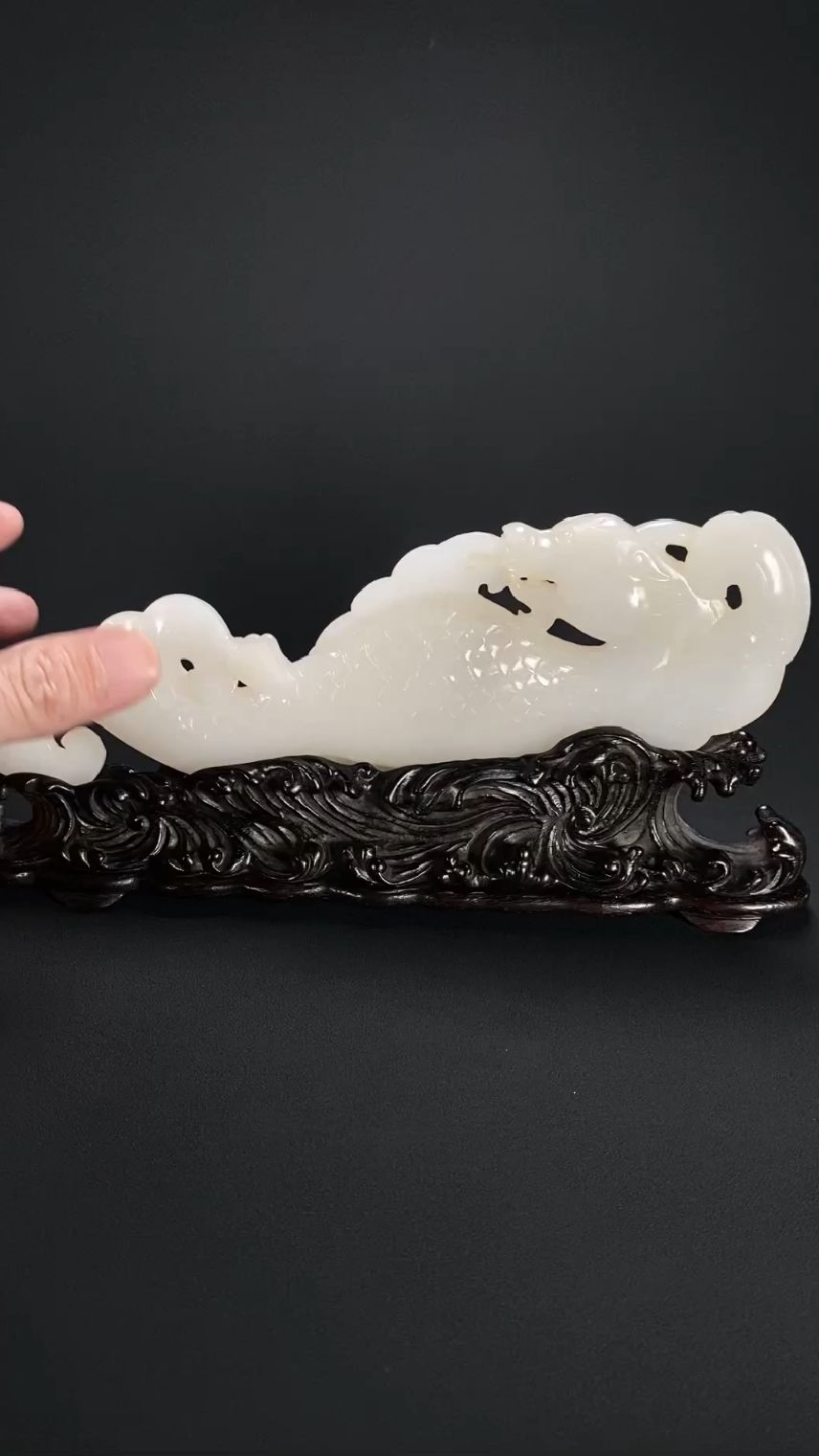 清乾隆 和田玉籽料 脂白玉 摩羯鱼 摆件