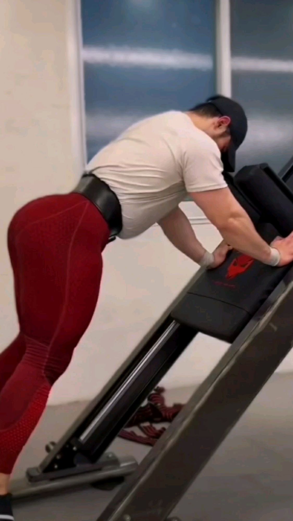 超级性感大翘臀肌肉男