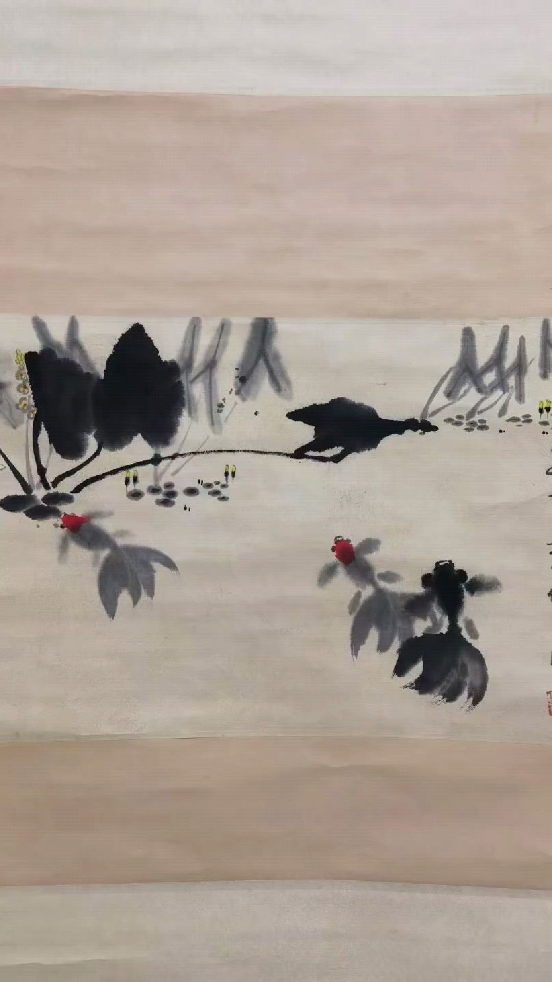 近代·吴作人【水草金鱼图】:画芯33x49cm,1973年作品,原装旧裱。