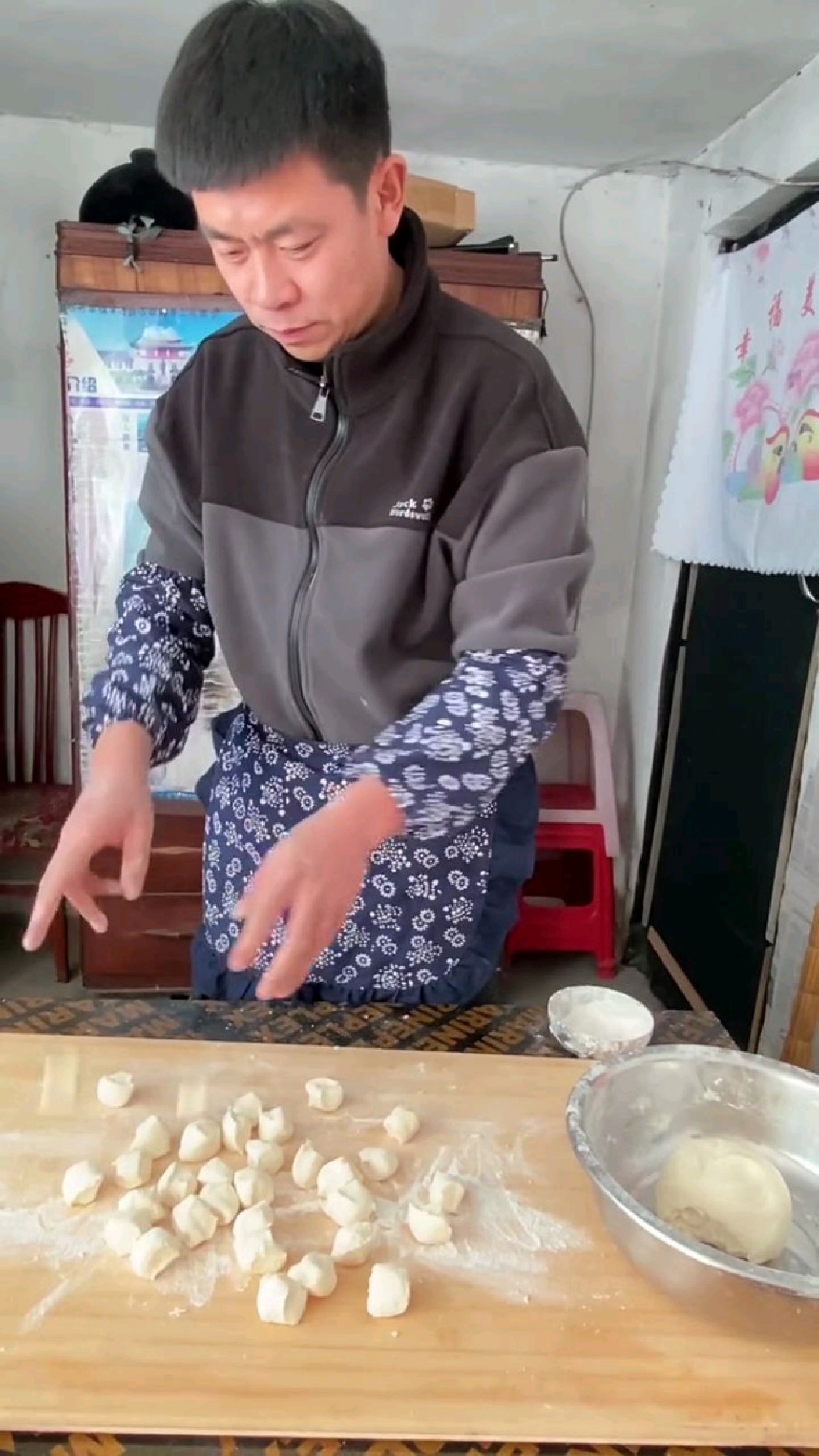 农村包饺子,童年的味道