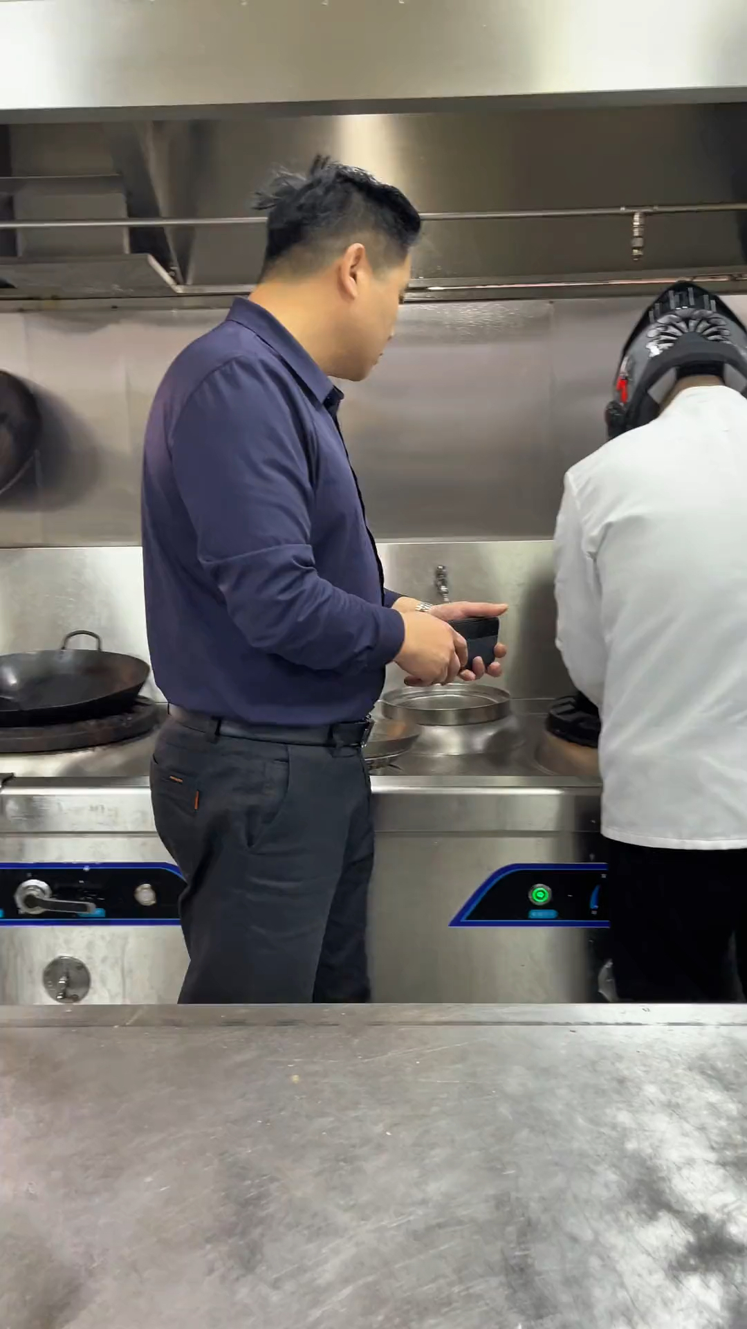 老大要吃我做的传统老菜锅塌西红柿