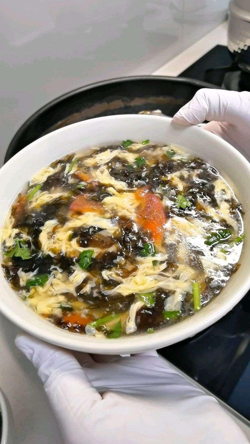 这样煮的紫菜鸡蛋汤,汤鲜味美,做法简单又营养