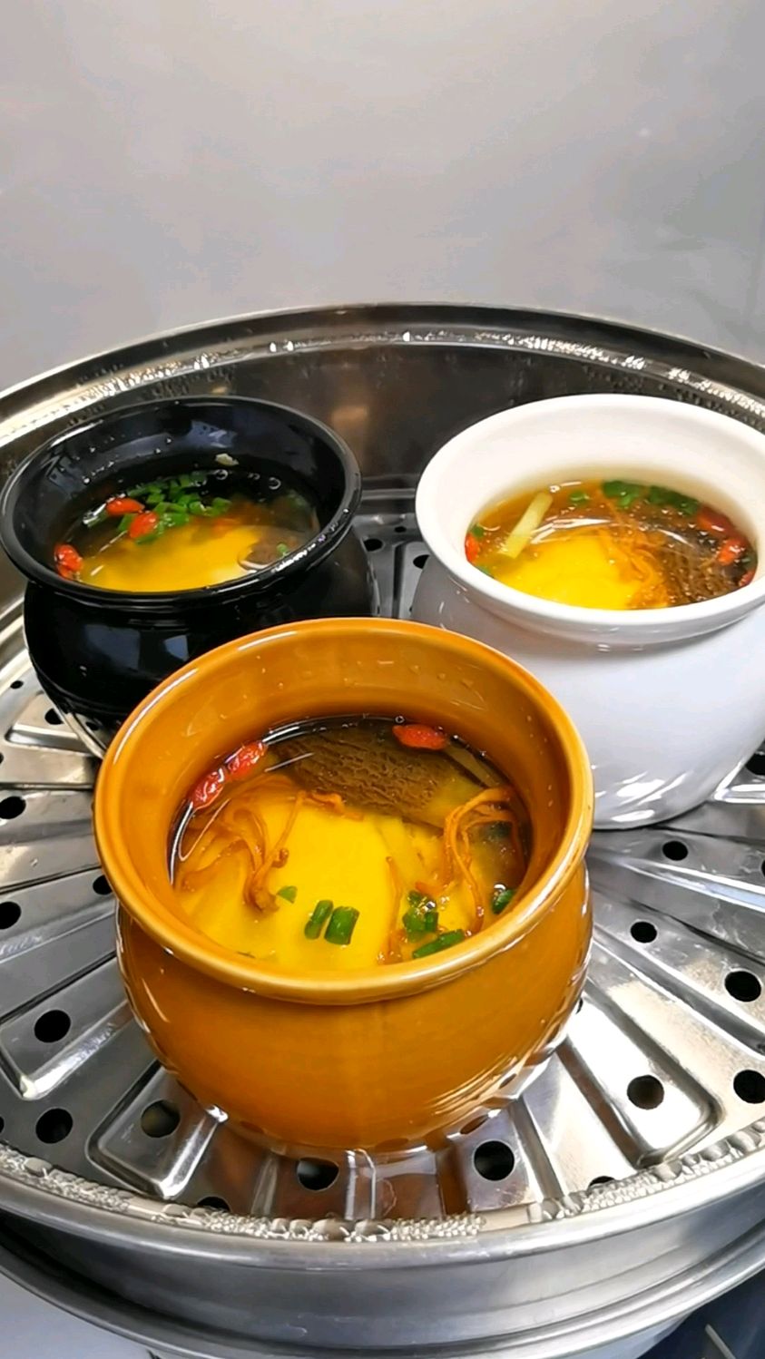 孩子爱喝瓦罐汤,隔三差五做一次,汤鲜味美,营养又暖身