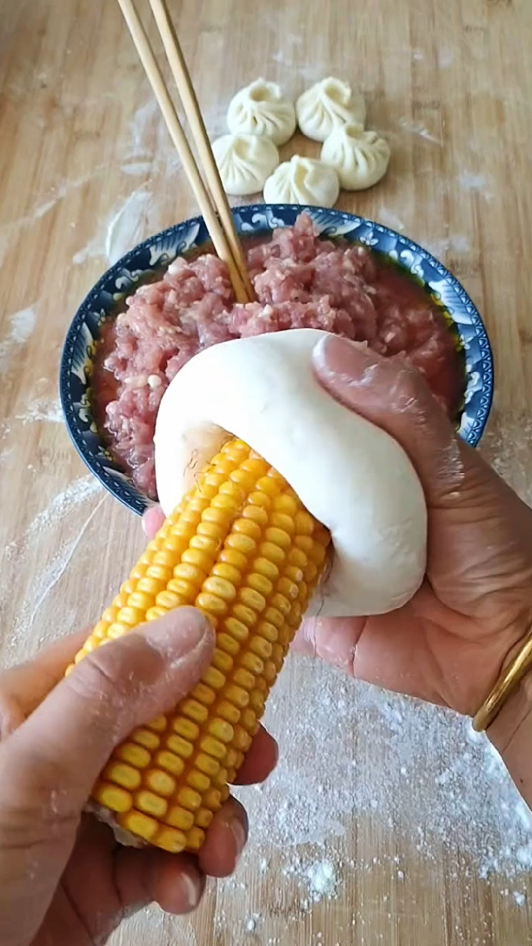制作特大包子做法