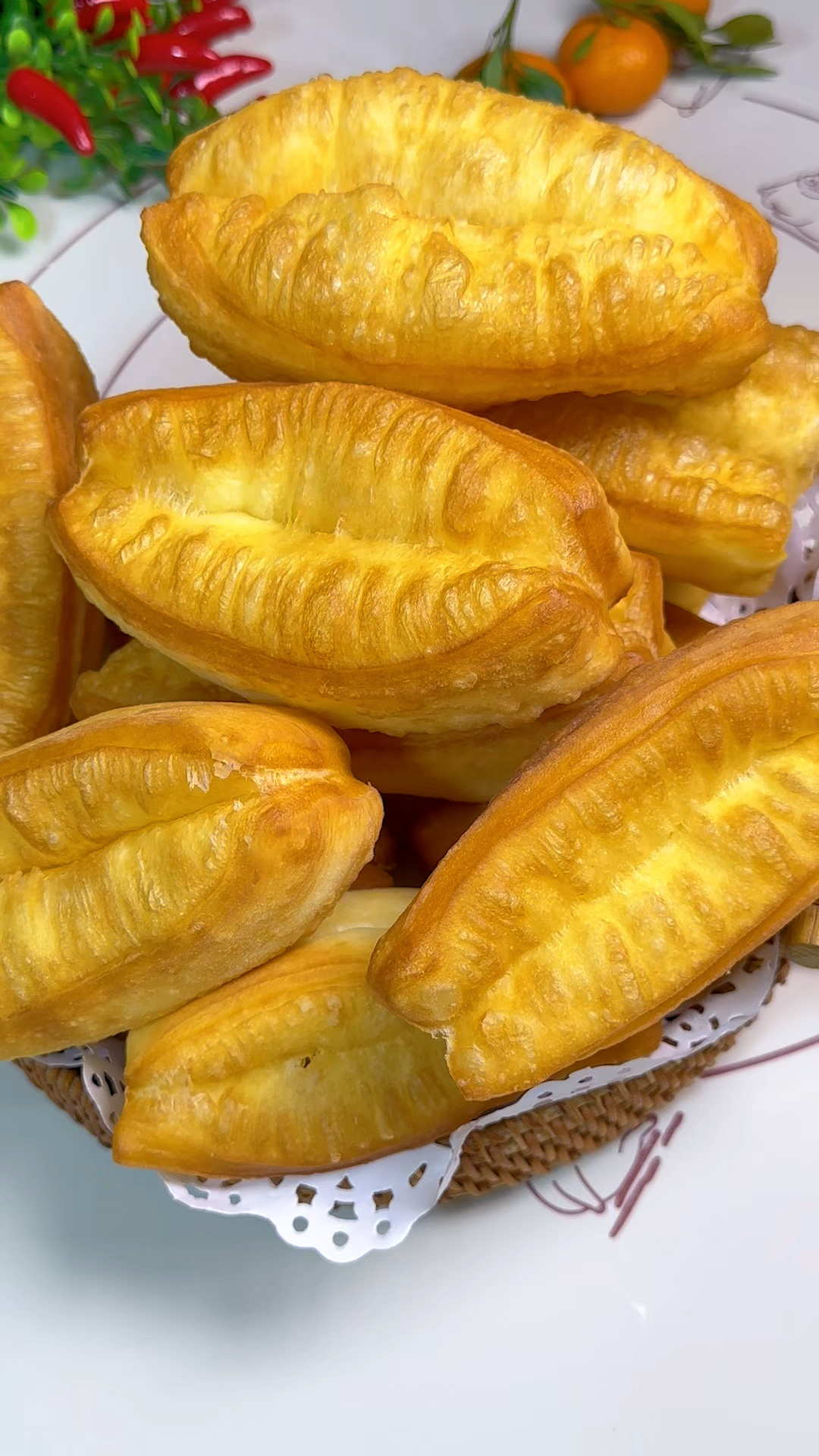 这个早起5分钟就能做好的奶香小油条,个个蓬松酥脆又空心,真香