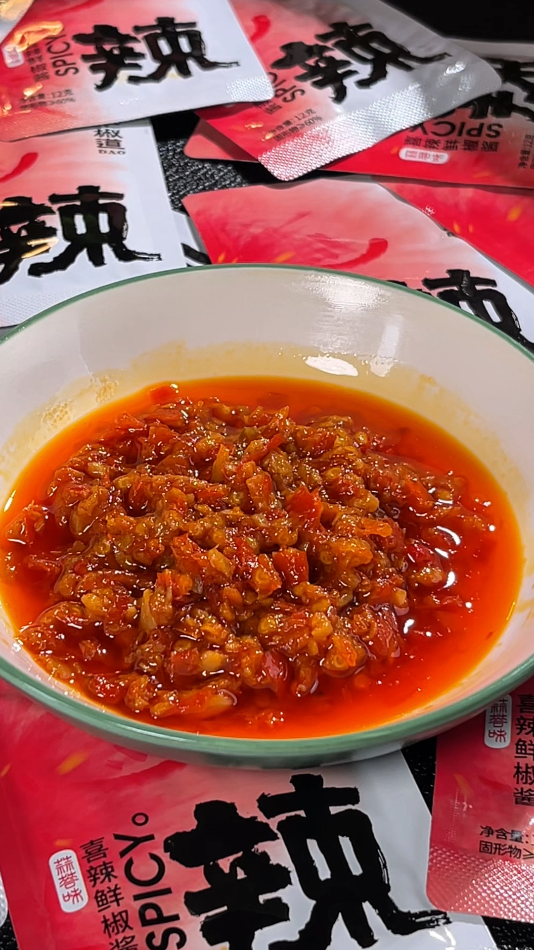 喜欢吃辣的宝子,一定要试试这个蒜茸辣椒酱,拌饭夹馒头都好吃