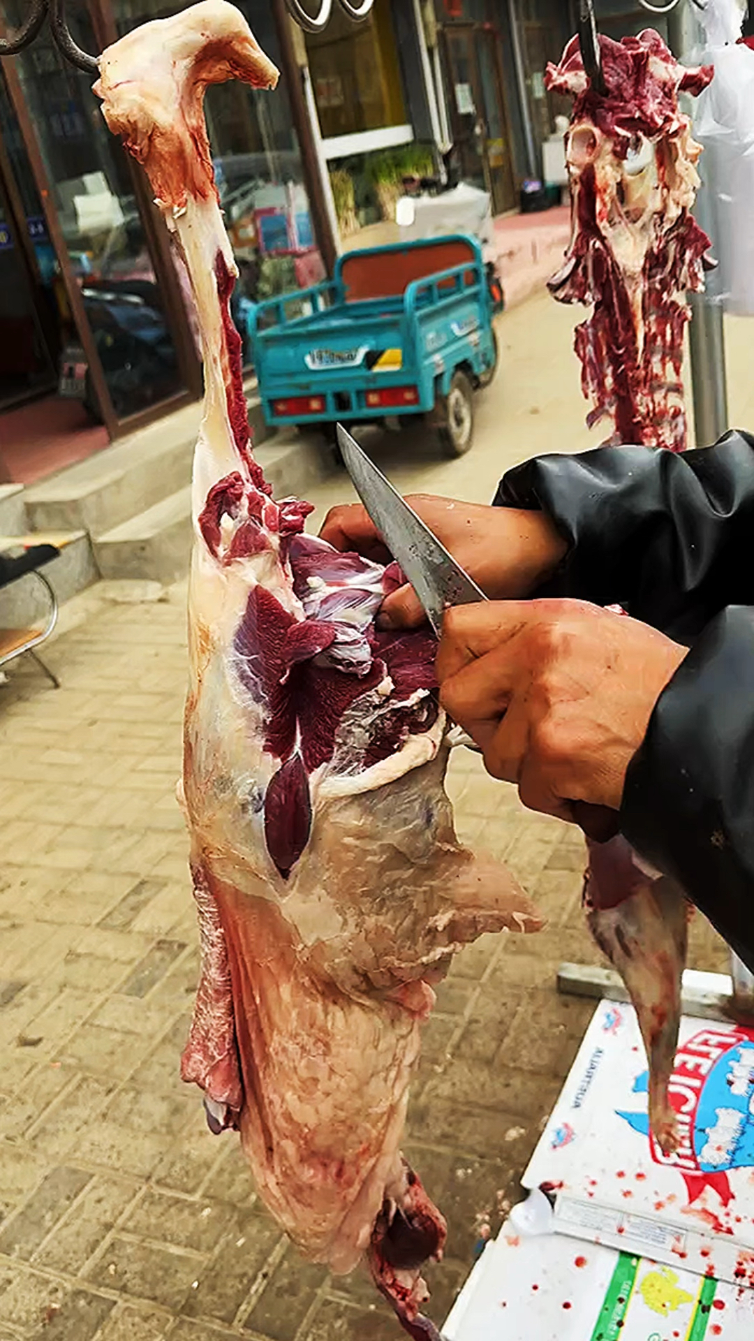 现杀的羊肉就是好