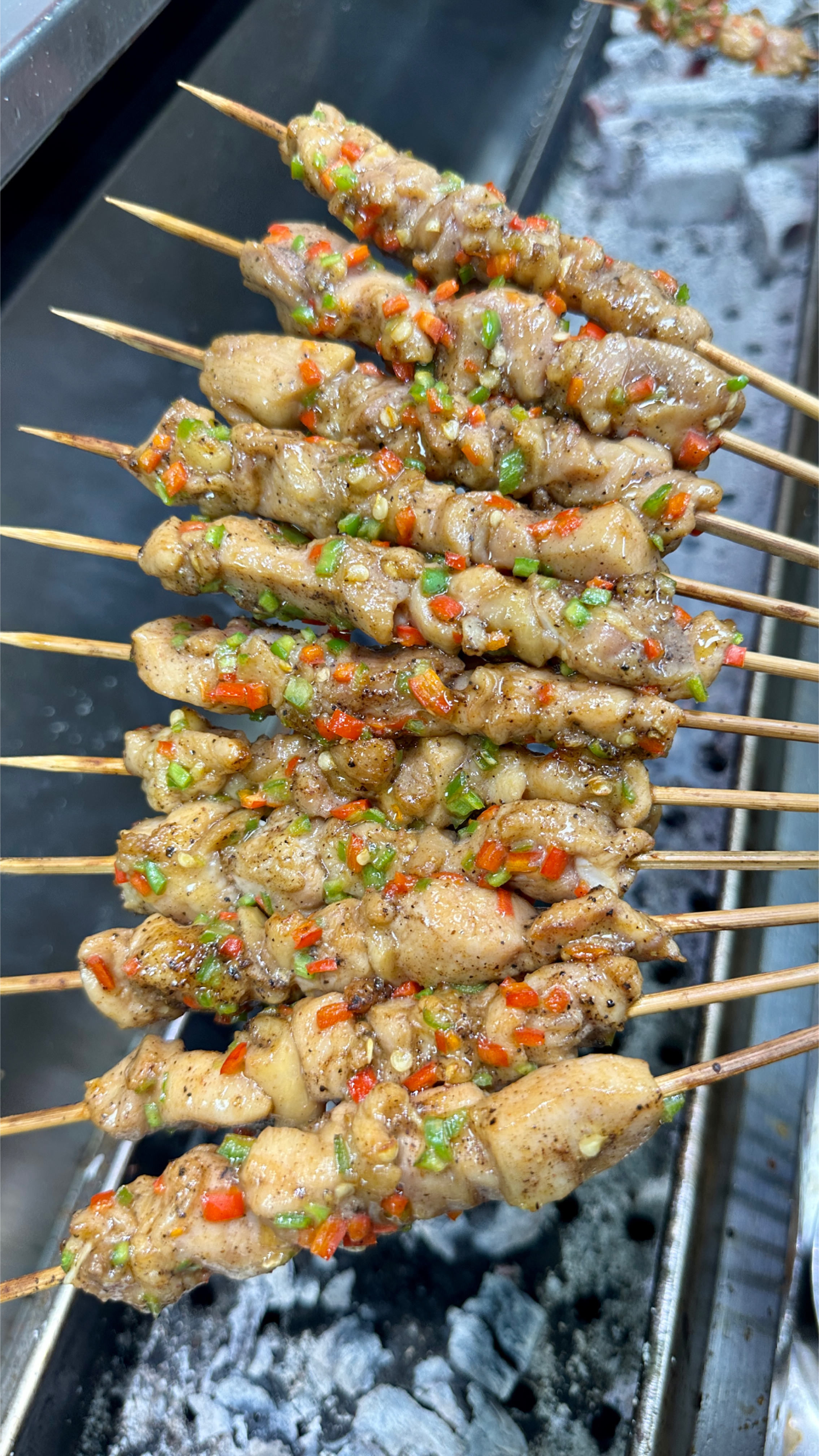特色黑椒爆汁鸡肉串