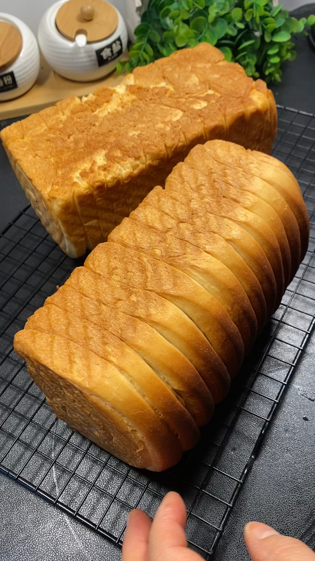 不用揉手套膜也能做出,柔软拉丝的吐司面包