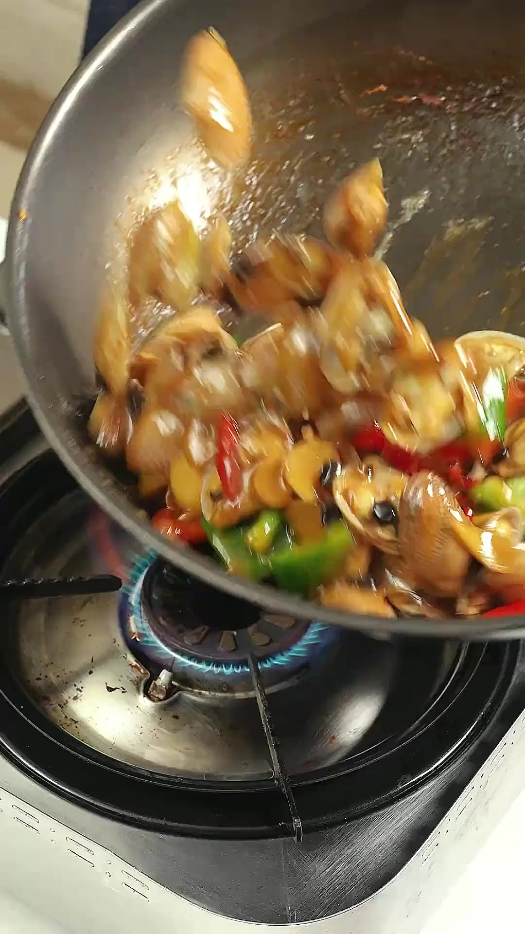 鲜香惹味豉汁炒花甲，在屋企咁样做，一滴沙都食不到！