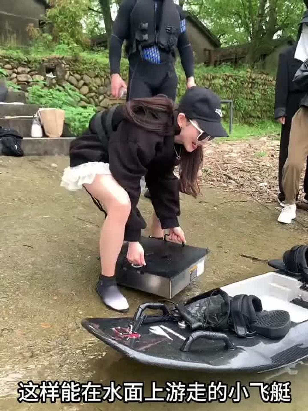 这样的小飞艇你想玩吗