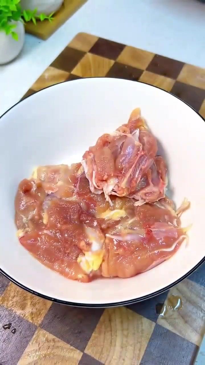 早上给儿子做了香酥鸡肉饼,吃一回就会爱上这个味道,大人孩子都