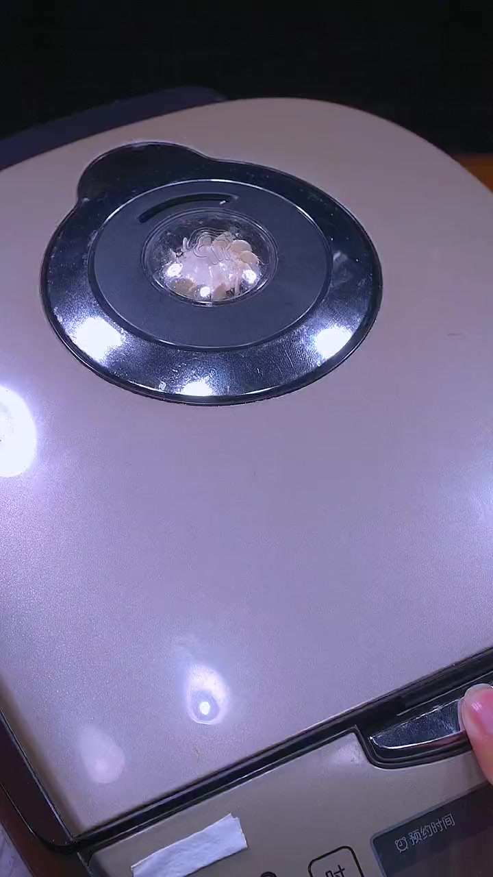 只要家里有电饭锅，就能做蓬松香软的大蛋糕