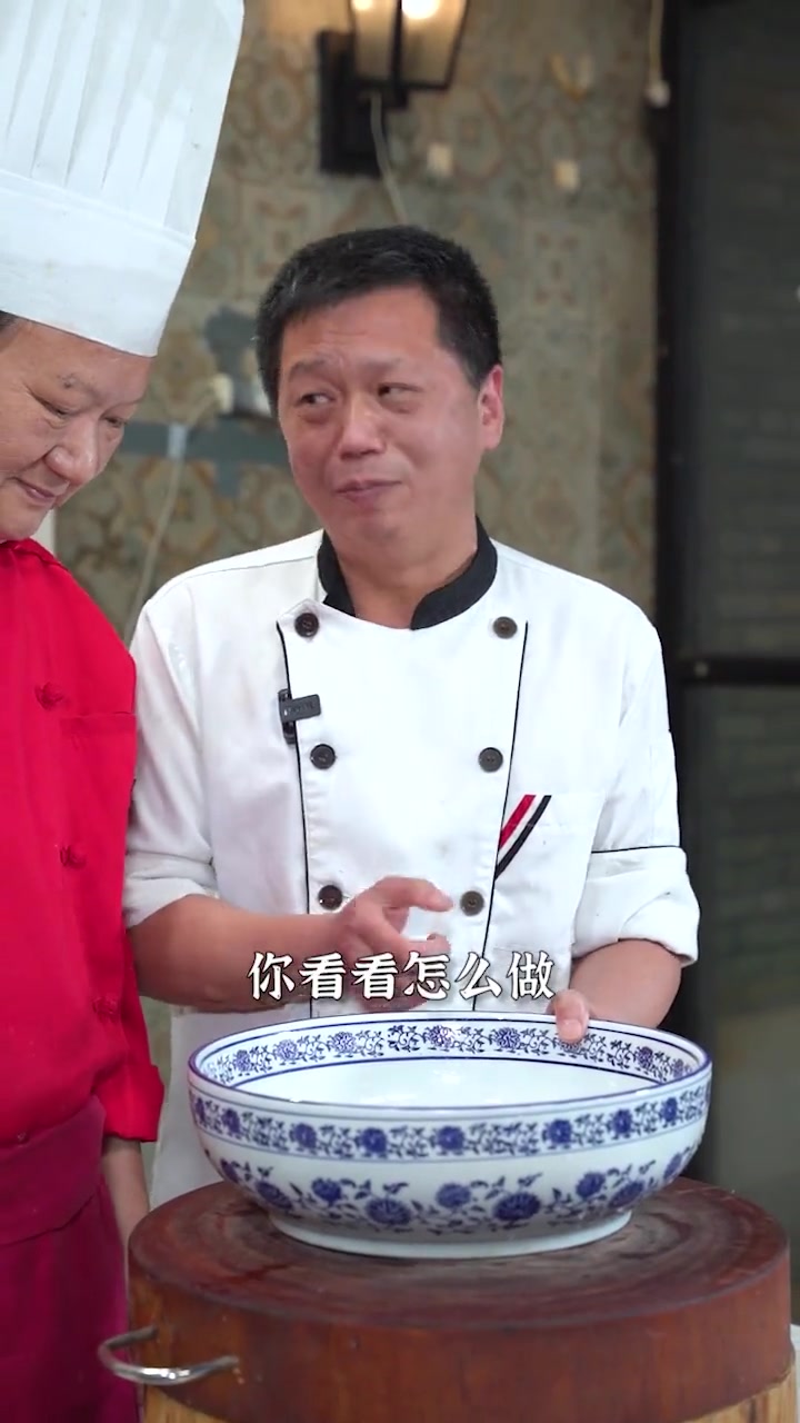 鲳鱼的品种和做法都非常多,你觉得哪种最好吃呢?今天分享一个鲜而不咸,好吃到连骨头都不放过的