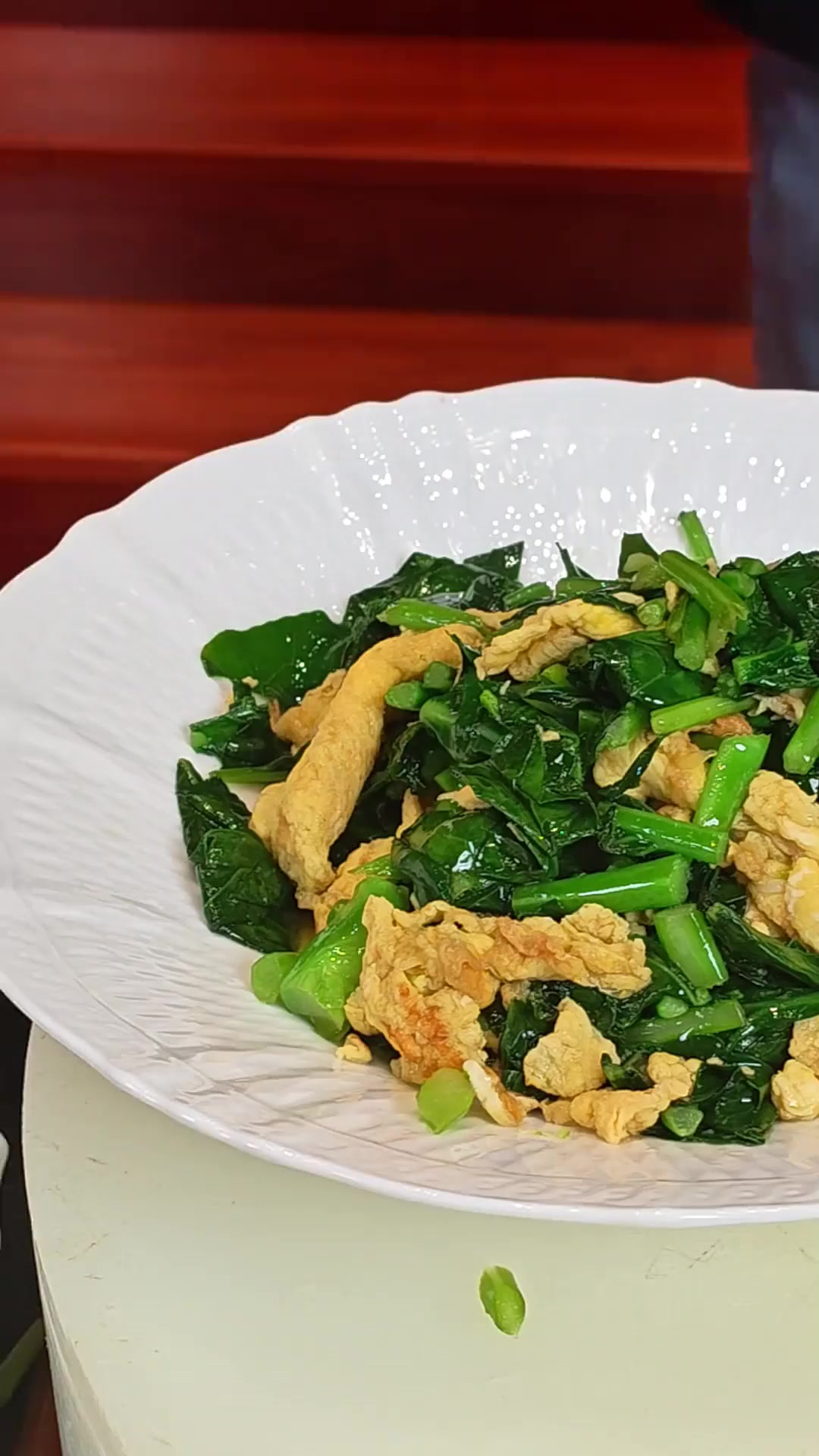 芥蓝炒蛋 今天做一道家常菜,芥蓝怎么炒才好吃?1