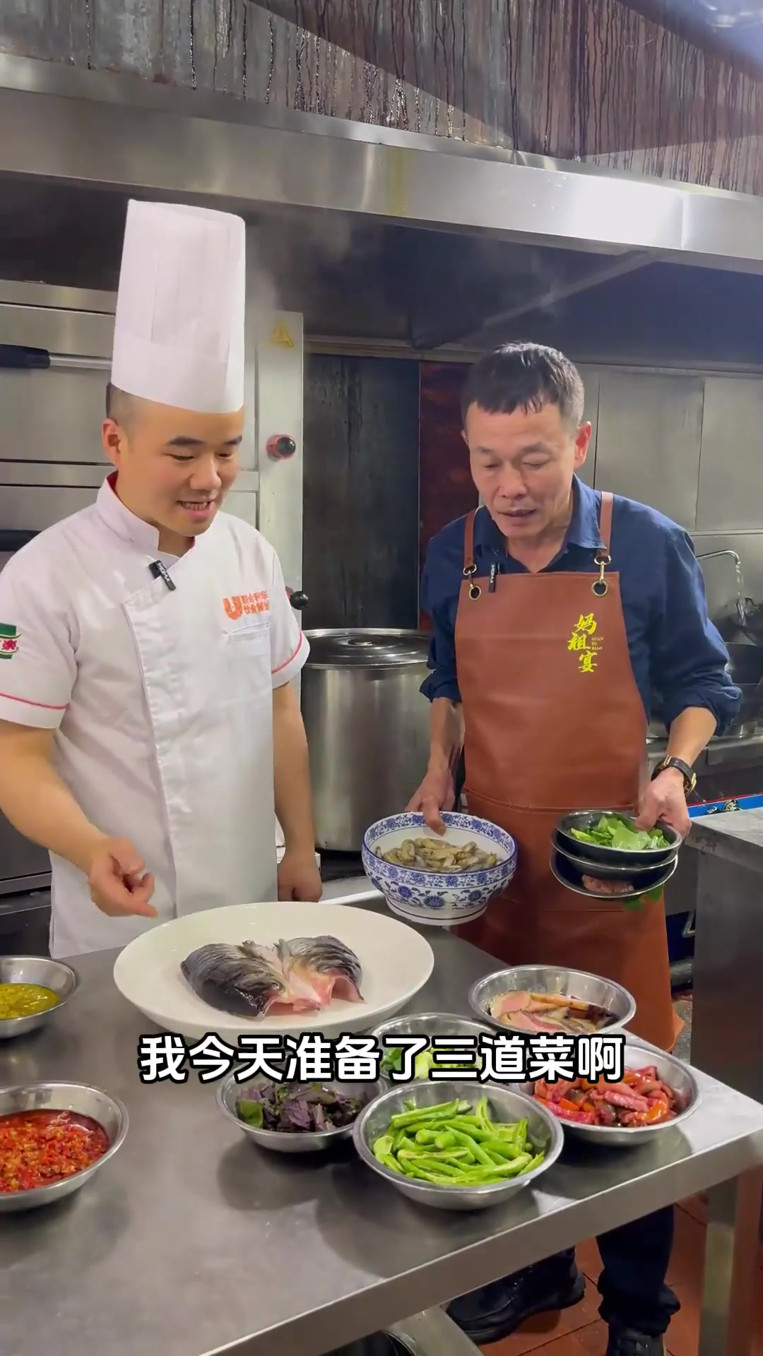 老乡村湘菜馆,这是一家在莆田做了十二年的餐饮店的老牌子。05