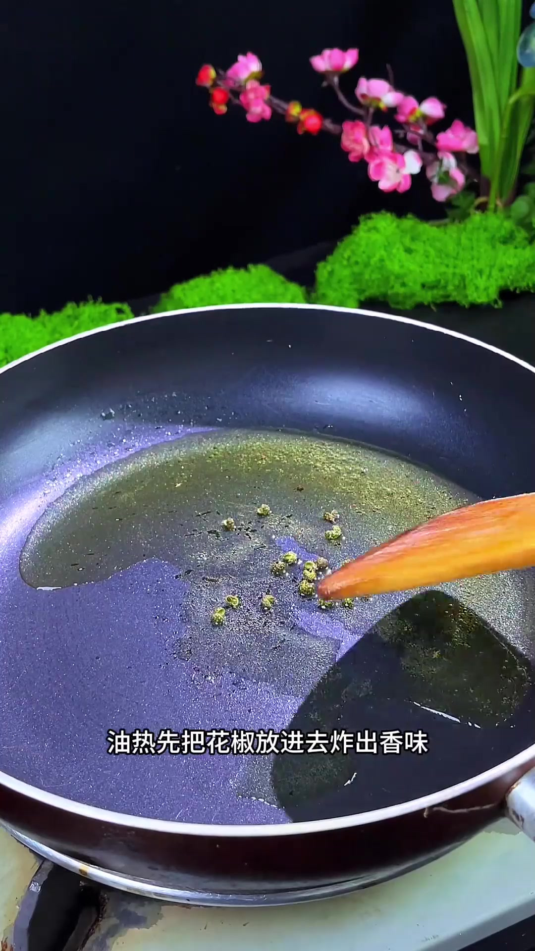 一万八千八的婚宴上第一道凉菜是炝拌黄瓜,比燕翅鲍鱼还抢手6