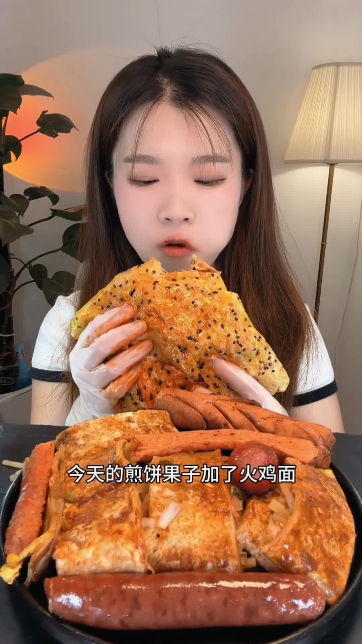 加了火鸡面的煎饼果子来了～
