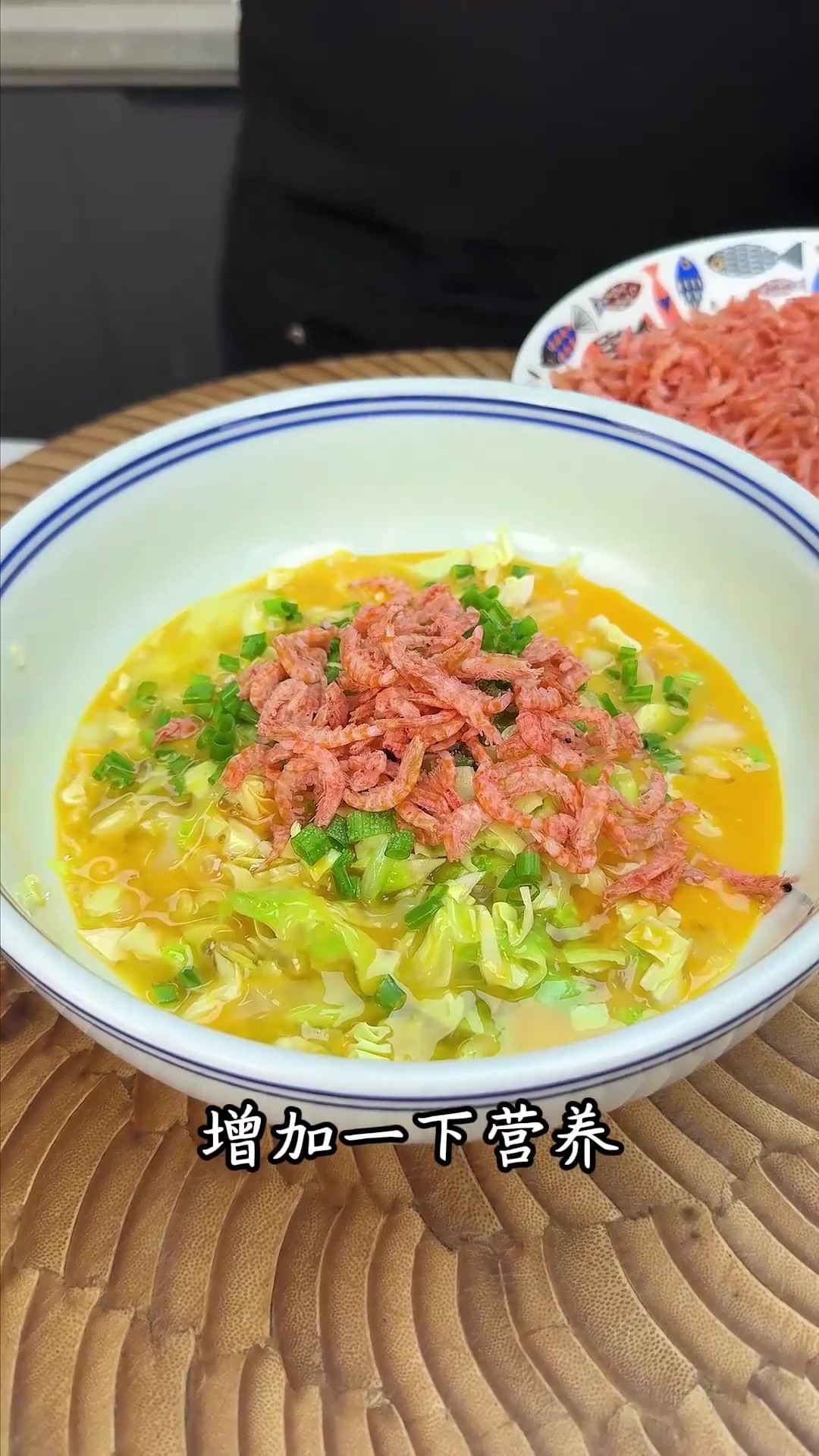 家里吃剩的包菜别再扔了，解锁包菜新吃法，试试这道包菜炒鸡蛋