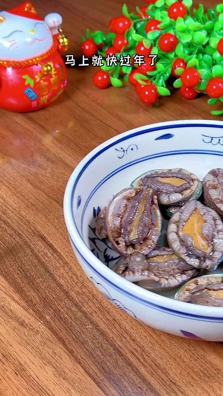 蒜蓉秋葵蒸鲍鱼，学会了年夜饭，你又多了一道拿手菜，蒜香浓郁