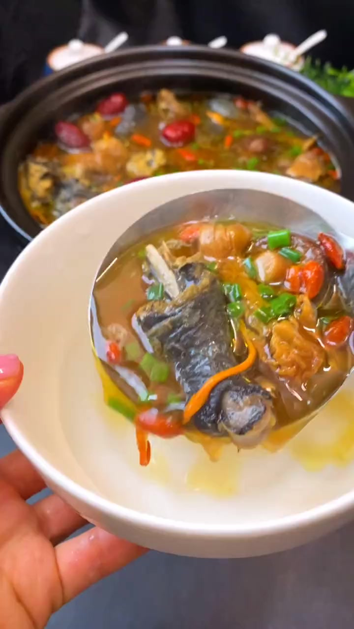 每个月总有几天不舒服,老公都会煲一锅乌鸡汤给我喝