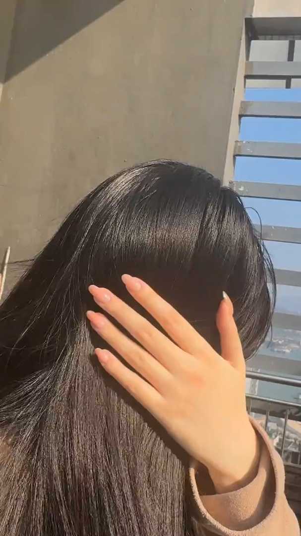 这款奶茶色，谁染谁温柔！