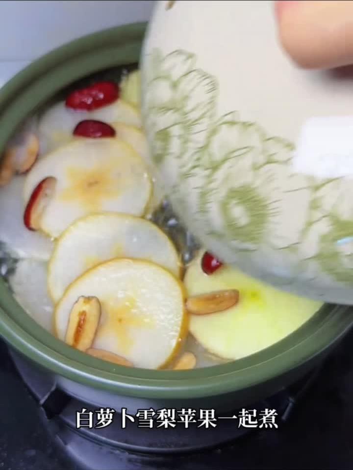 冬燥润肺汤！白萝卜雪梨苹果，一碗暖身胜过补药
