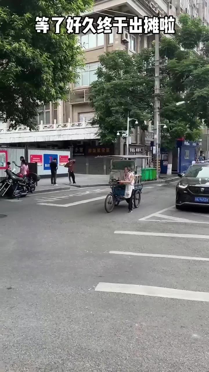 40度的重庆喝碗老红糖凉虾真的好舒服哦!