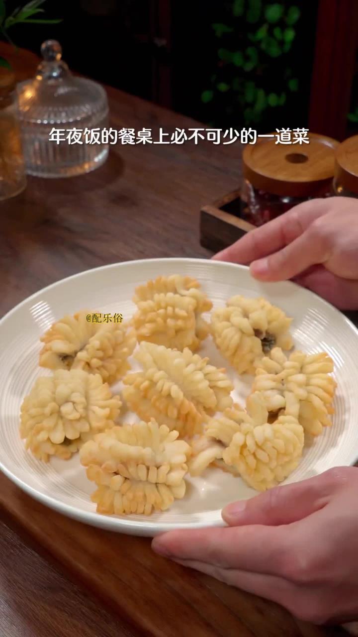 过年在即,年夜饭必备的味佳肴——花开富贵,象征年年有余与富贵荣华。花开富贵糖醋鱼