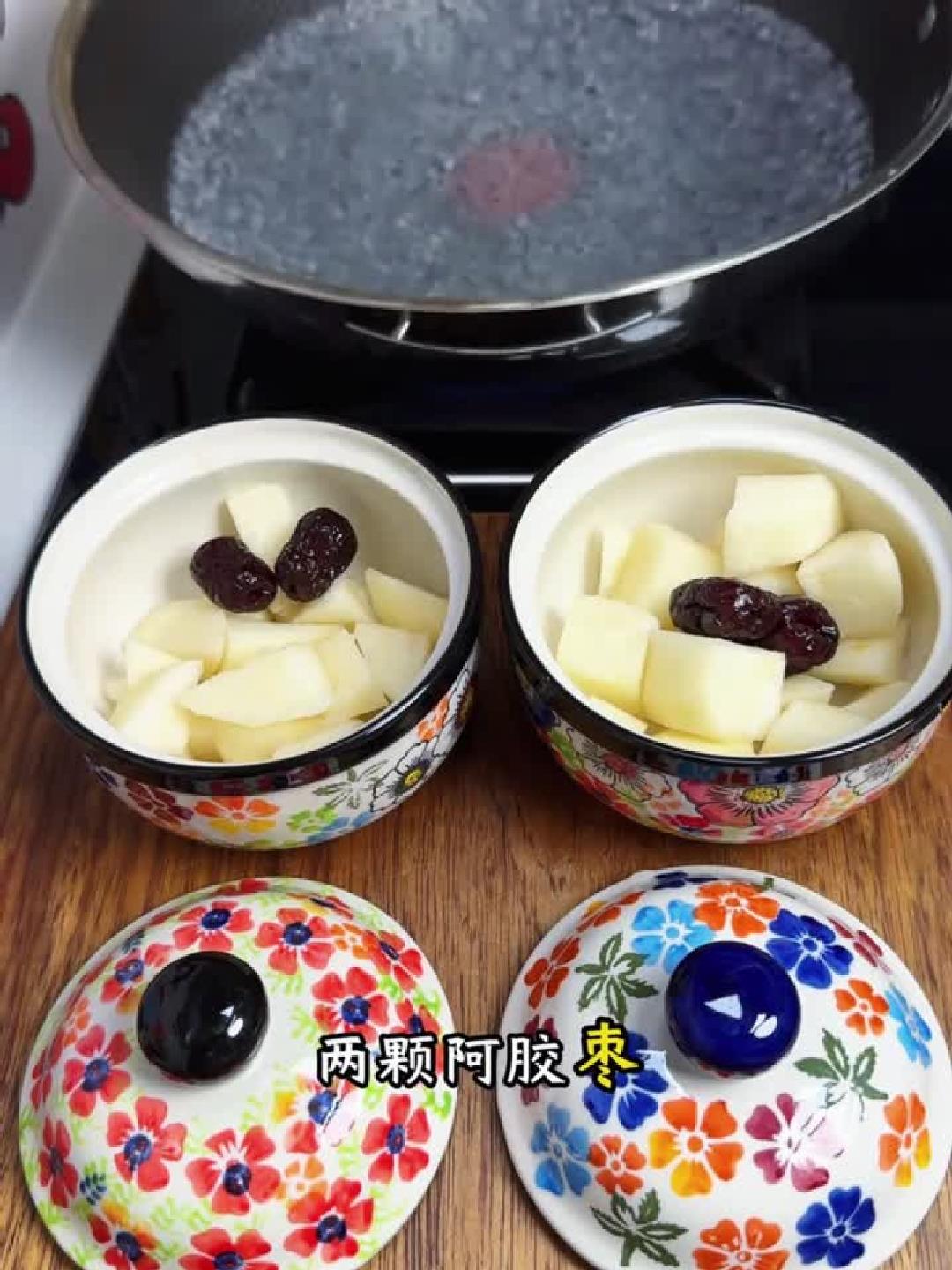 秋燥别慌!冰糖银耳雪梨汤,润肺降火正当时