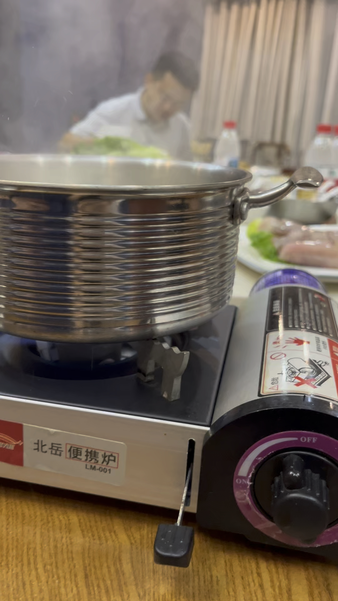 吃潮汕菜的同时，还能享受牛肉海鲜火锅了。