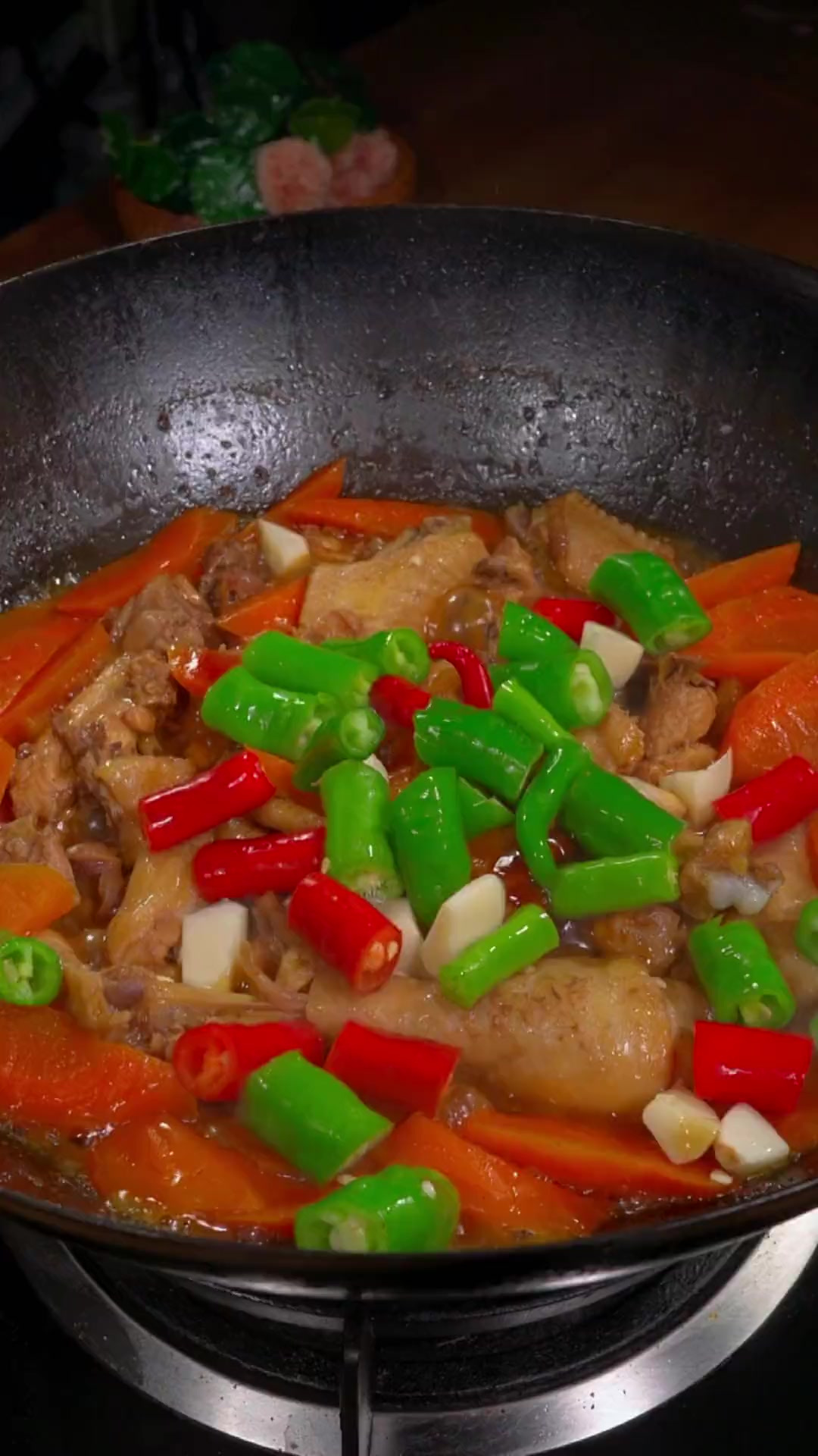 这样炒出来的胡萝卜炒鸡鲜嫩多汁好吃到根本停不下来