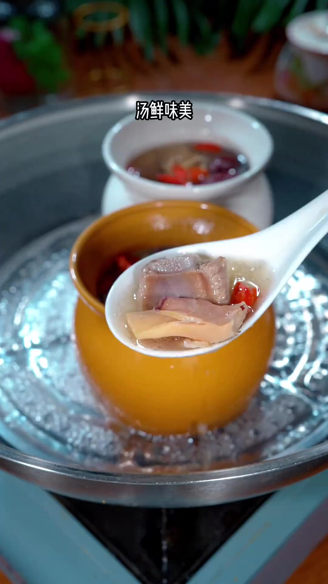 墨鱼干炖排骨做法 墨鱼干炖排骨是我们温州各大饭店里的特色菜