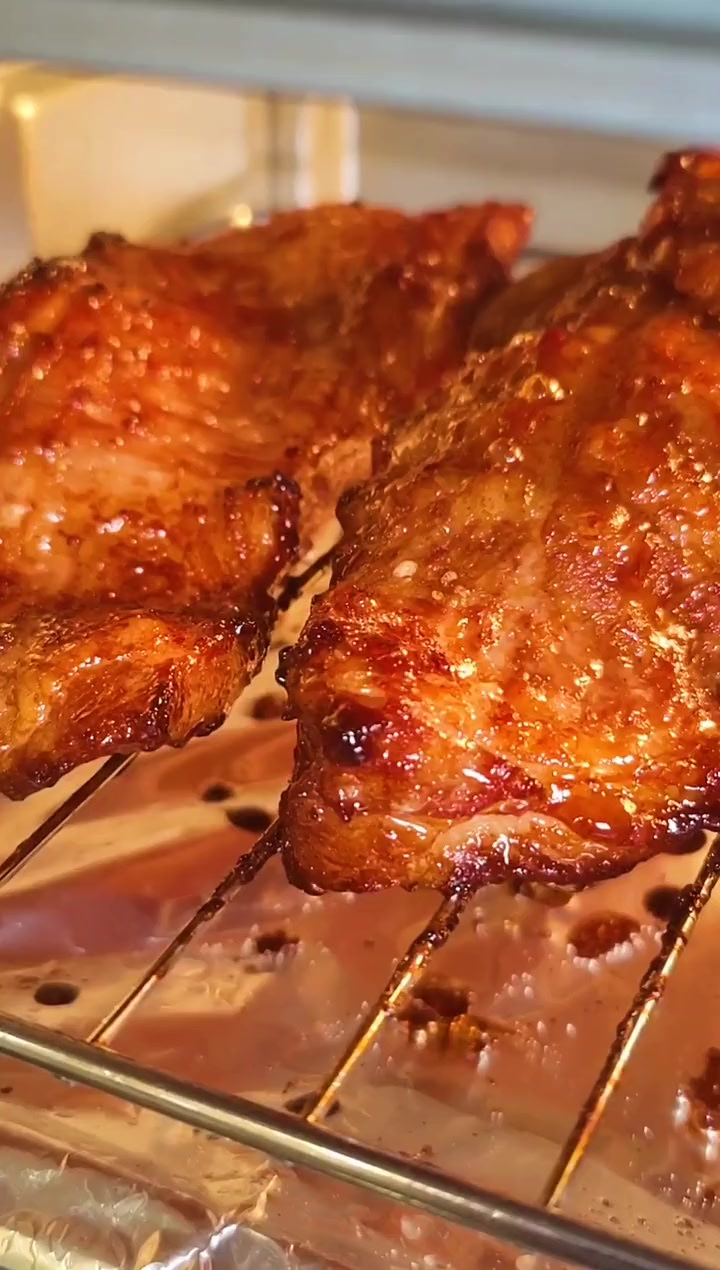 广东特色菜广式叉烧，软嫩多汁香气四溢，在家也能做