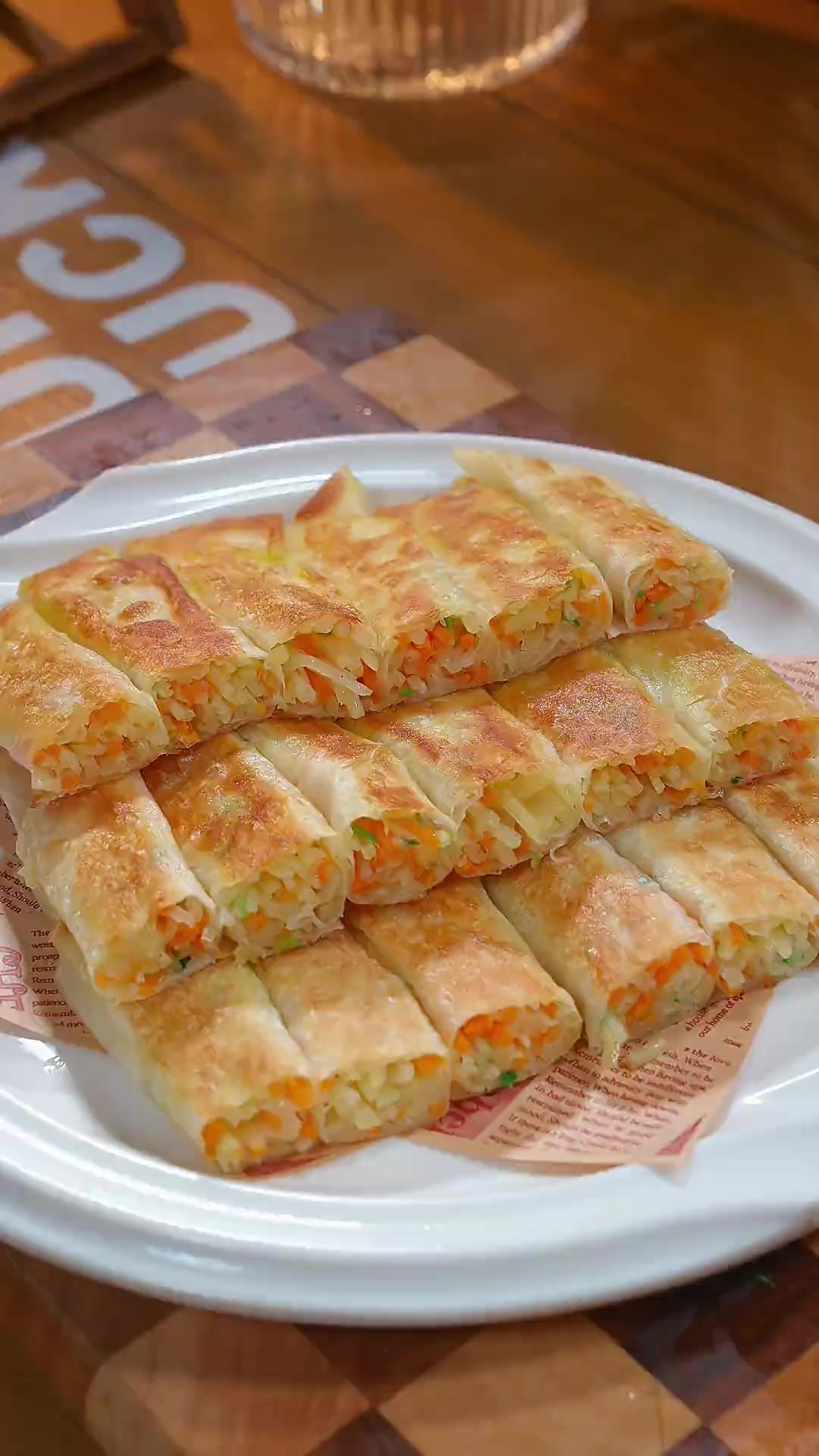 家里有孩子，你一定要尝尝这个土豆丝煎饼，外酥里嫩，好吃还简单