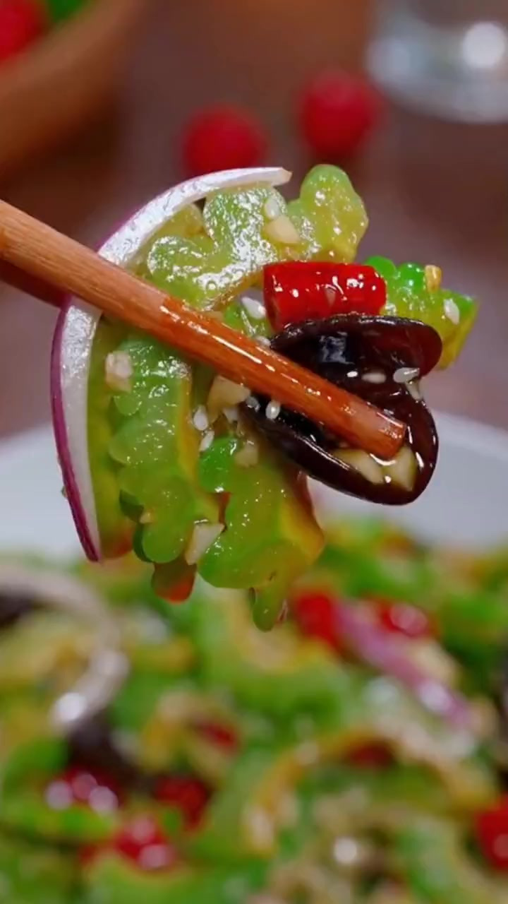 夏天餐桌上必备的八道凉拌素菜做法