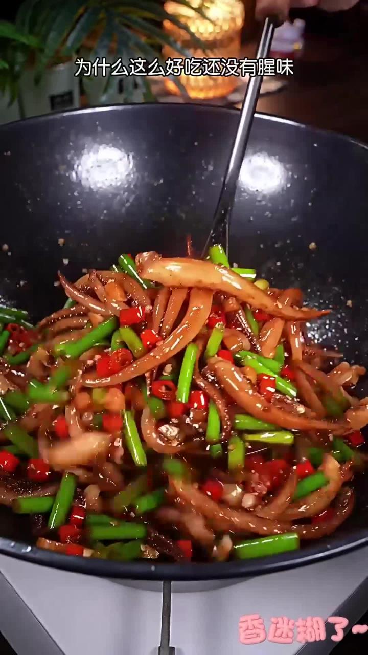 在家就能做出好吃的孜然鱿鱼,味道不比外面的差,而且方法也特别简单
