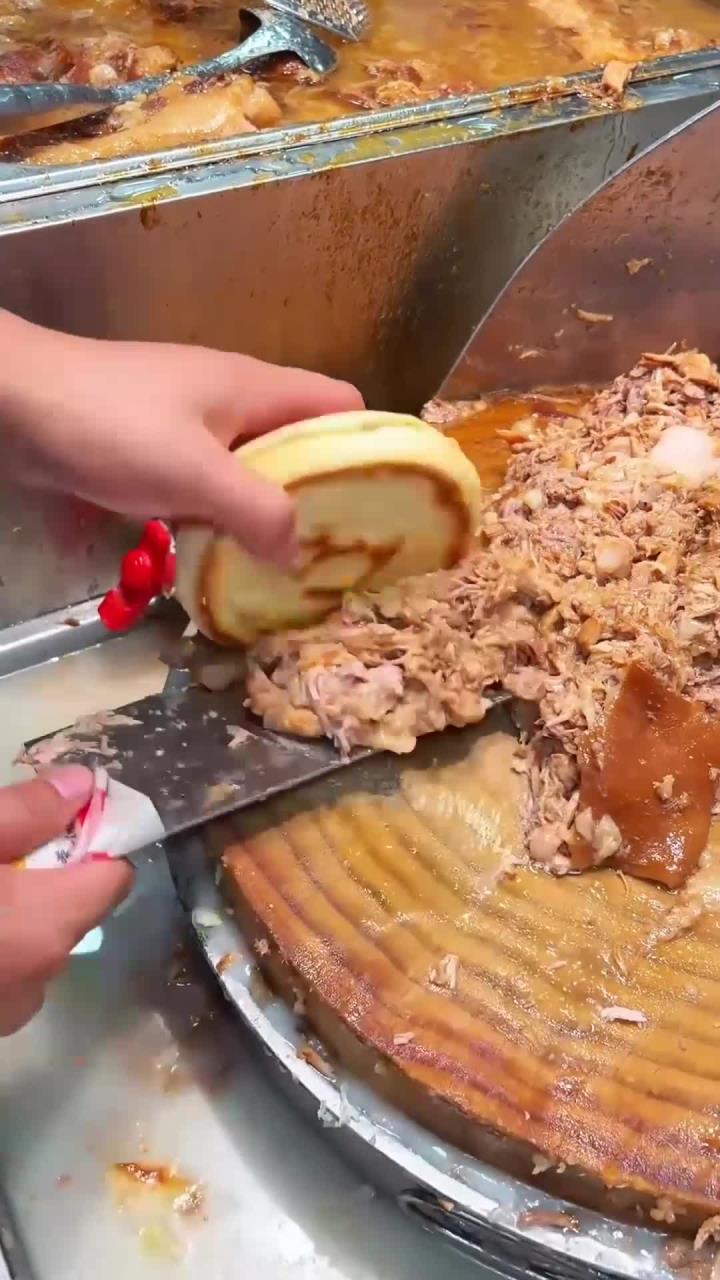 中国的汉堡包,陕西的肉夹馍!馋这一口!