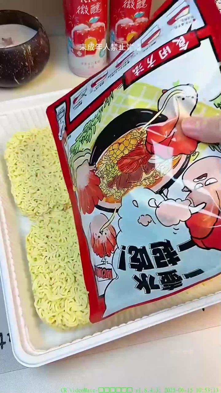 沉浸式自制巨无霸马克定食之黑暗料理