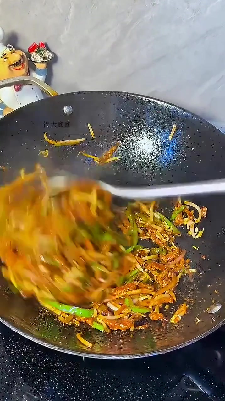 16秒学会!孜然牛肉夹馍!一口沦陷超满足!