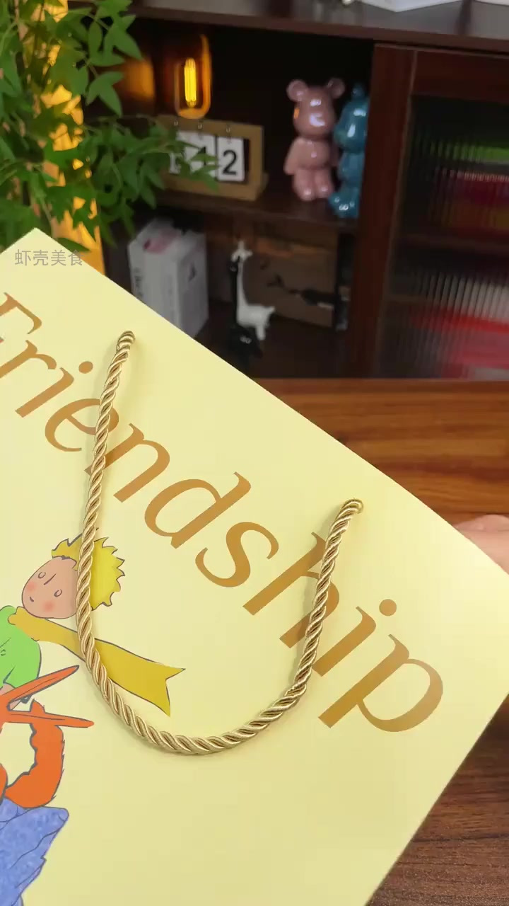拆开邮票,惊喜连连的小王子饼干!