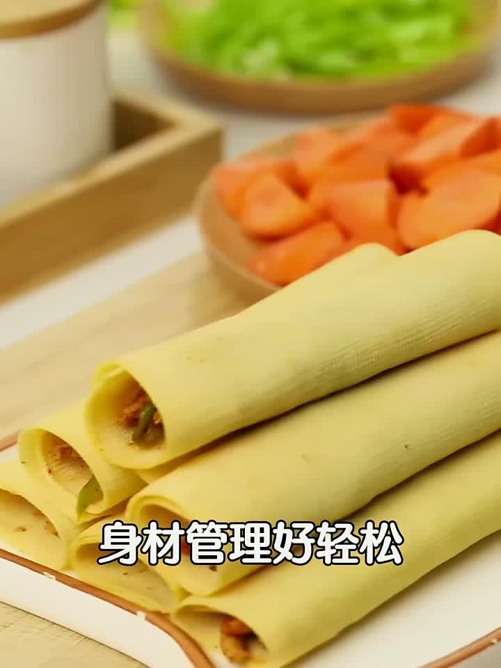 几乎没碳水的青椒鸡丝卷,卡平台的小伙伴可以试试!