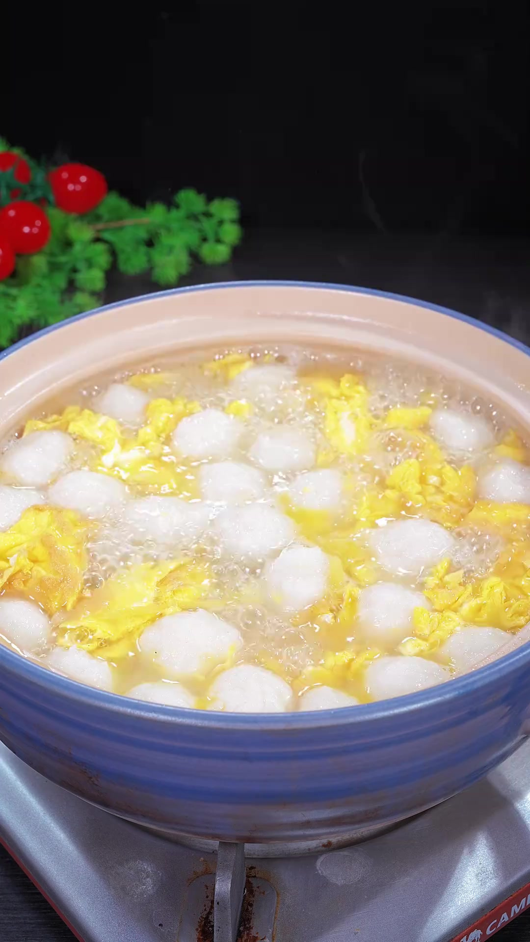 夏天一定要多喝这个菠菜鱼丸汤，非常的鲜美好吃