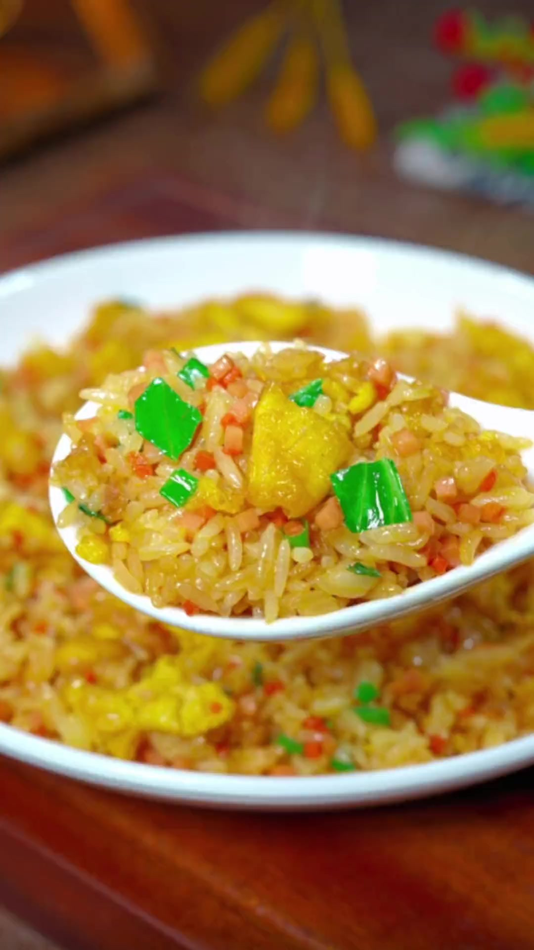 这样做的蛋炒饭才是真正的蛋炒饭,粒粒金黄