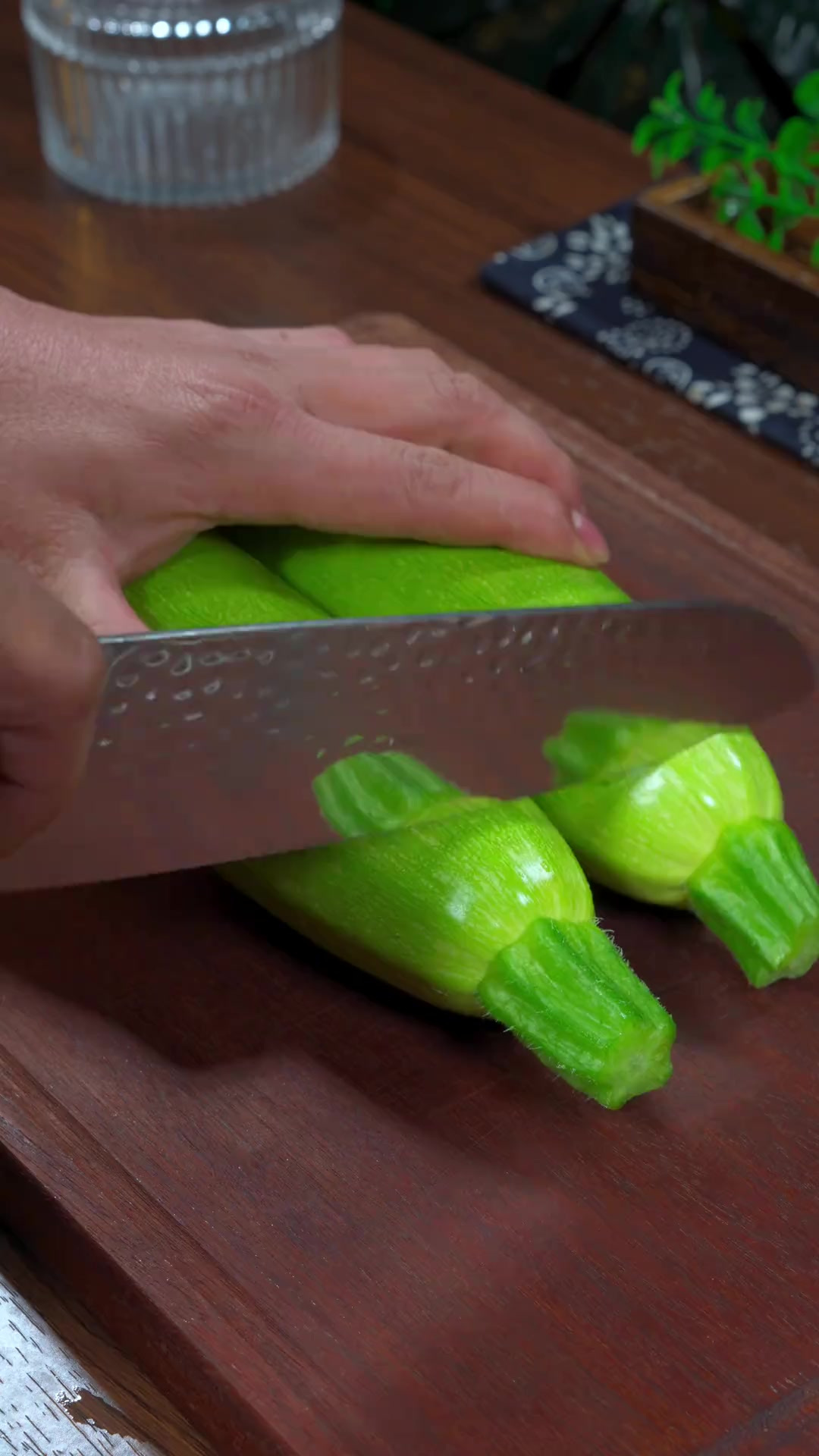 清炒西葫芦好吃又下饭,喜欢你也试试吧