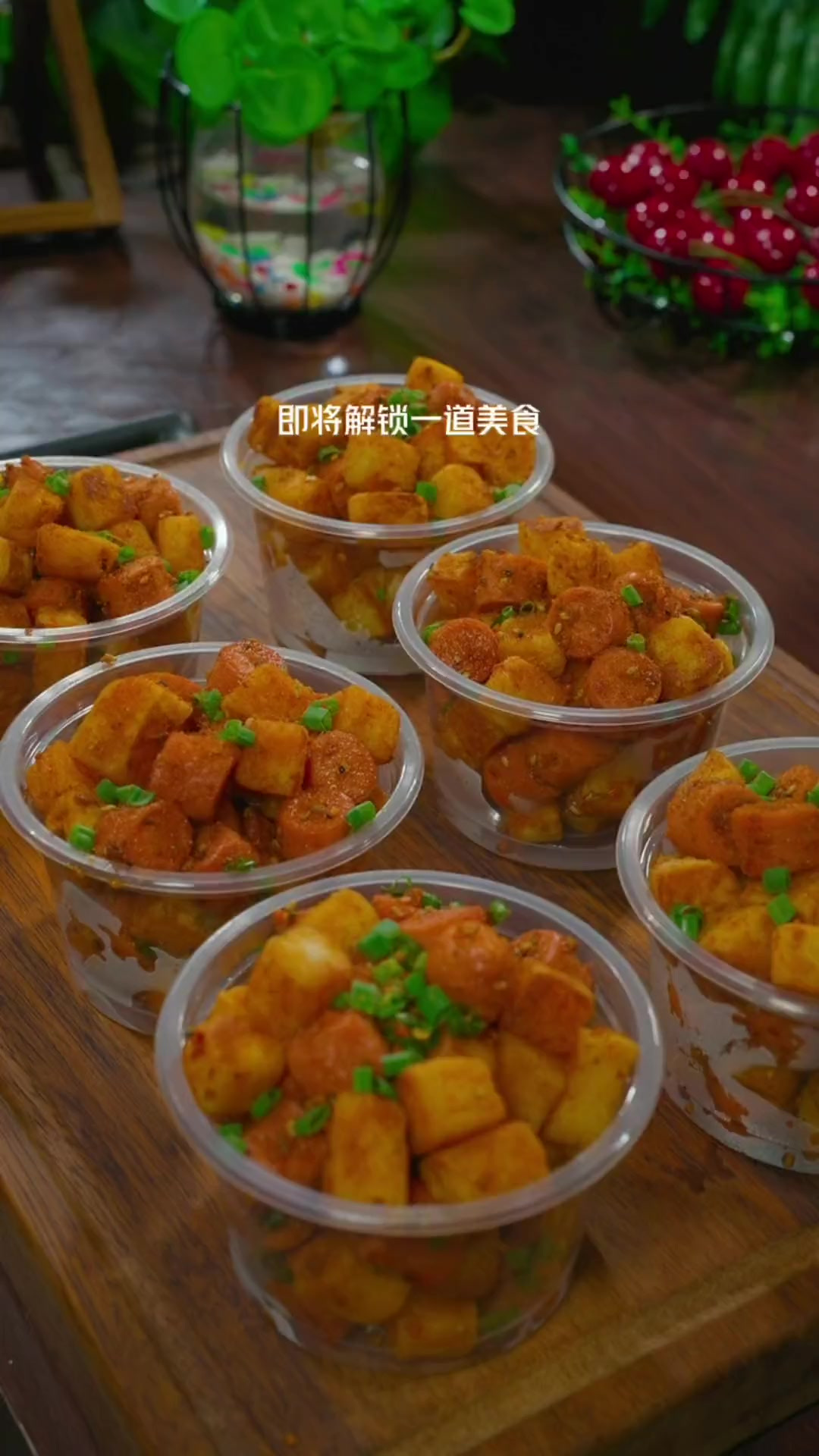 每次逛夜市都要吃的烤馒头火腿,做法居然这么简单,香辣过瘾吃不