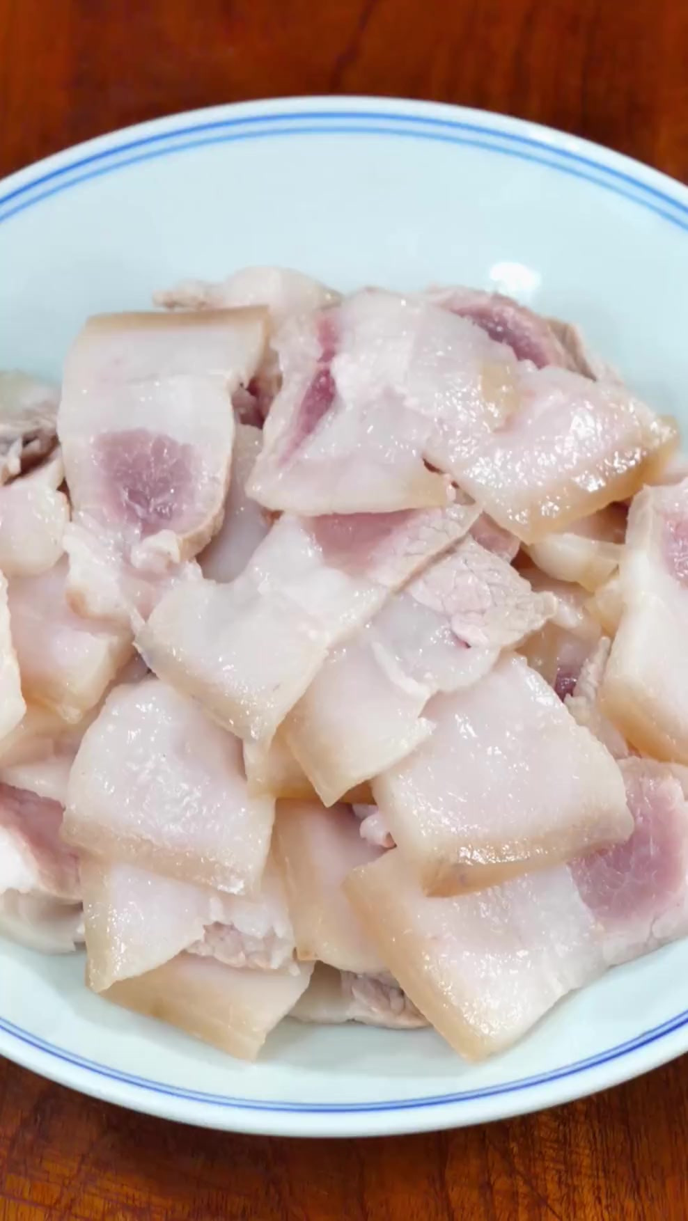 猪肉降价了，想吃回锅肉的做起来吧，让它成为你的拿手菜