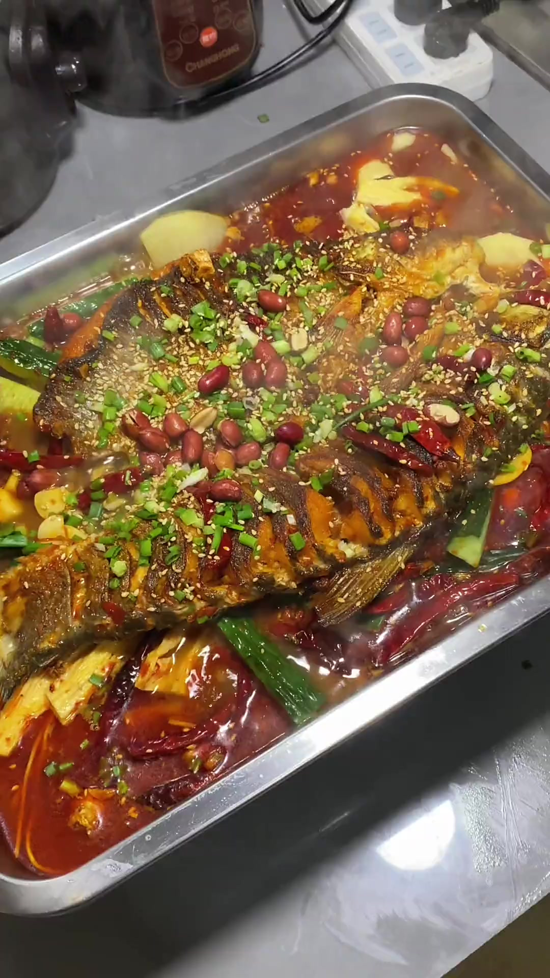 香辣烤鱼天冷了快给爱的人安排这道香辣烤鱼吧,香辣过瘾,好吃的