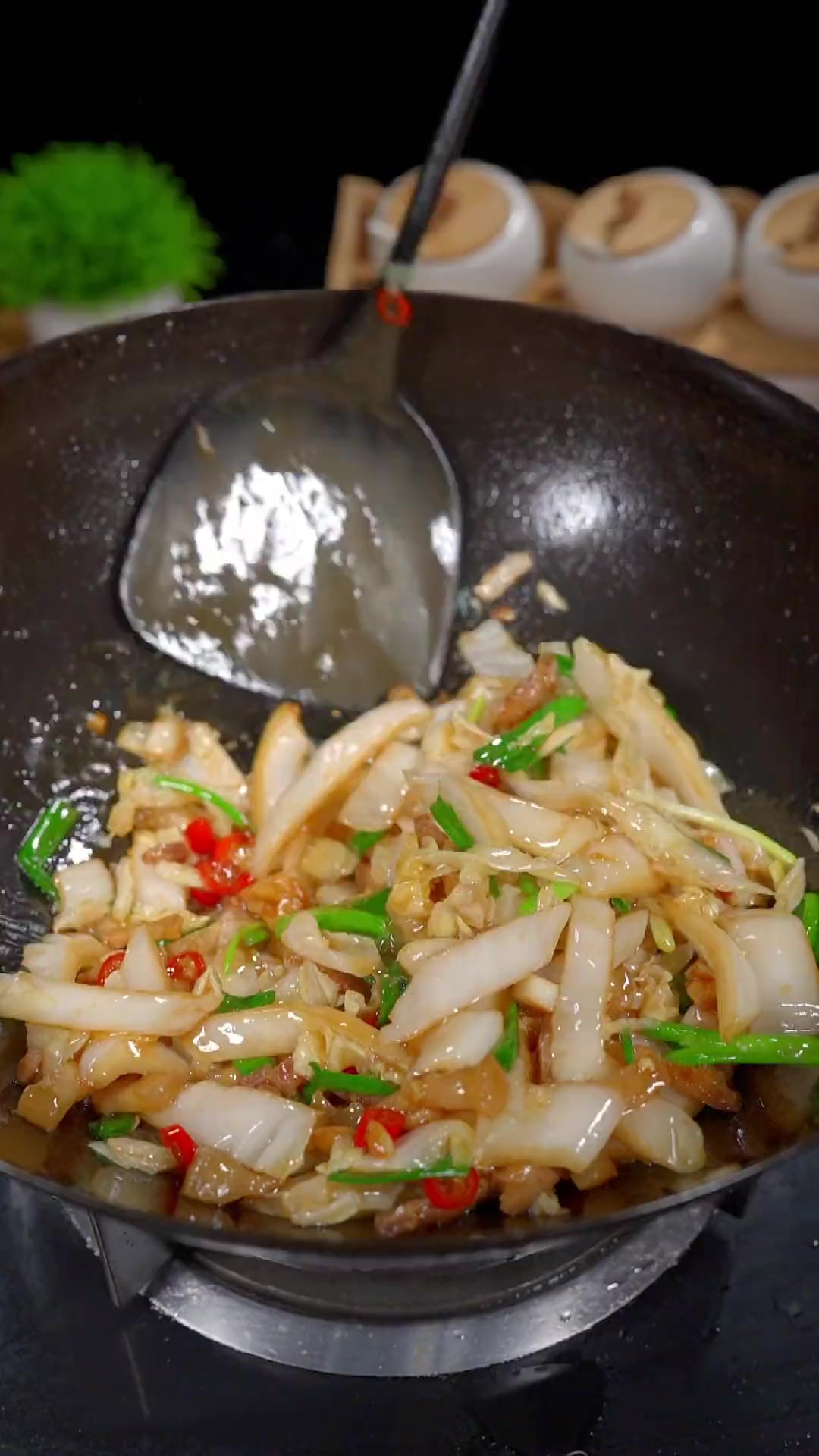 小白菜炒五花肉，太好吃了